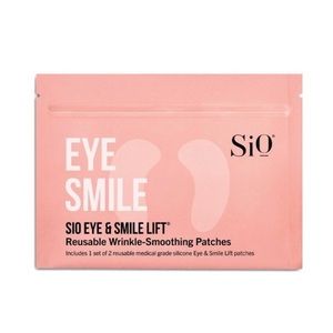 Set of 4 Sio eye & smile lift reusable wrinkle smoothing patches. New!! Selling